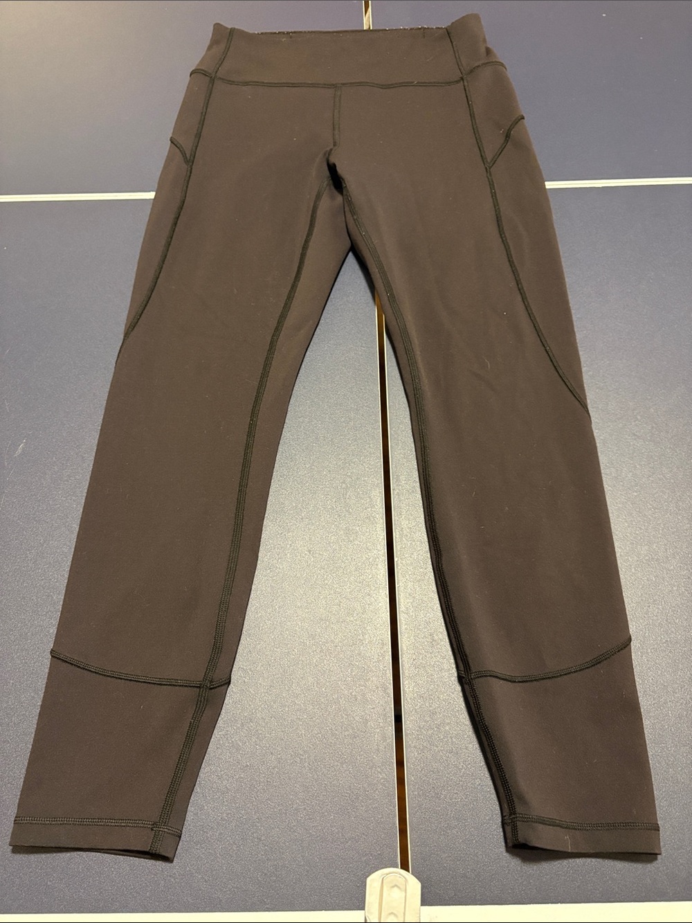 Women’s lululemon size 8 leggings